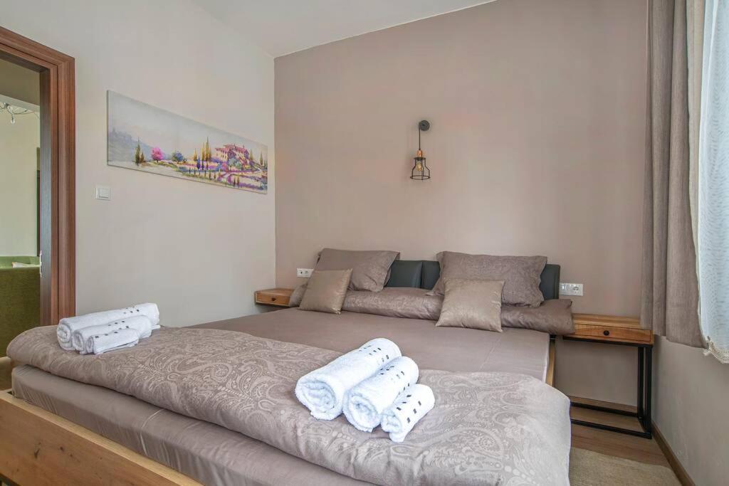 Elegant & Stylish 2 Bedroom Top Central Apartment Sofya Dış mekan fotoğraf