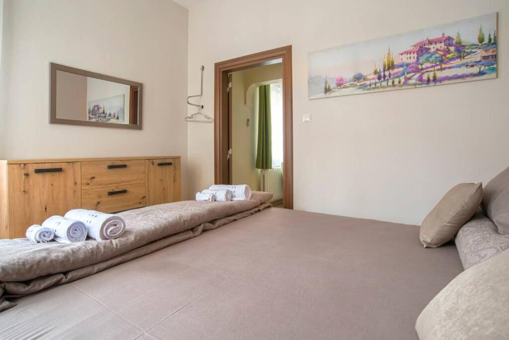 Elegant & Stylish 2 Bedroom Top Central Apartment Sofya Dış mekan fotoğraf